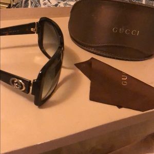 GUCCI DARK HAVANA W/ GREY SUNGLASSES